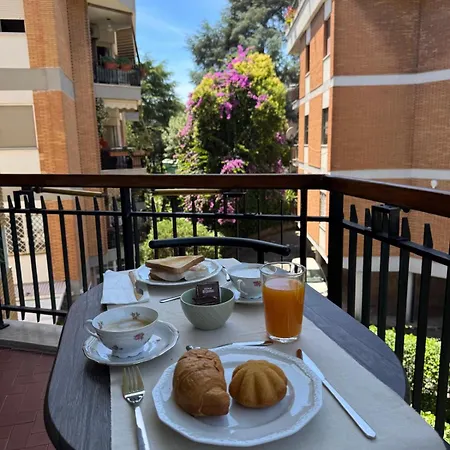 Bed & Breakfast Residenza Savelli 4*